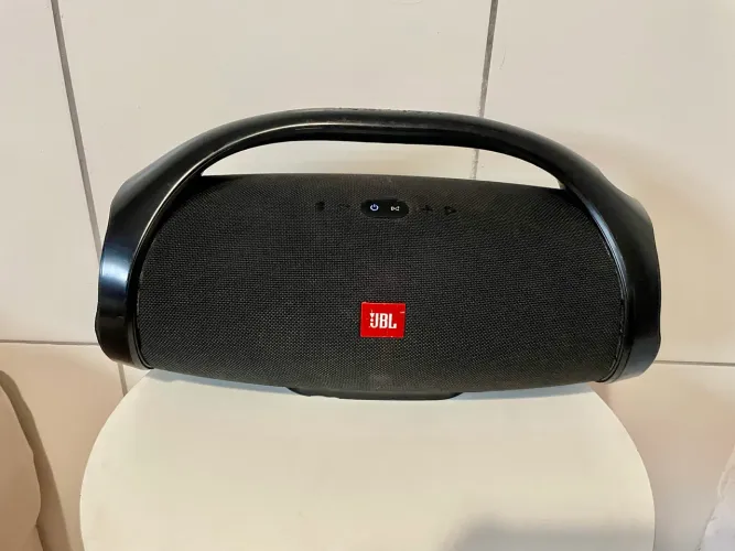 Caixa JBL boombox 1 bateria 100%