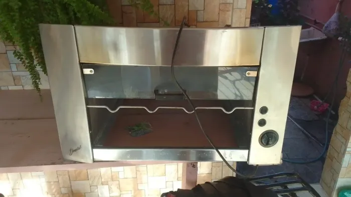 Churrasqueira Gourmet a gás  de embutir giratória  DOMETAL