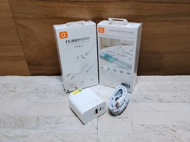 Carregador Turbo A Gold 25w com Cabo Tipo-C e iPhone