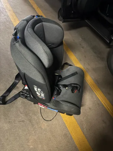 Vendo cadeirinha fisher price snugfix