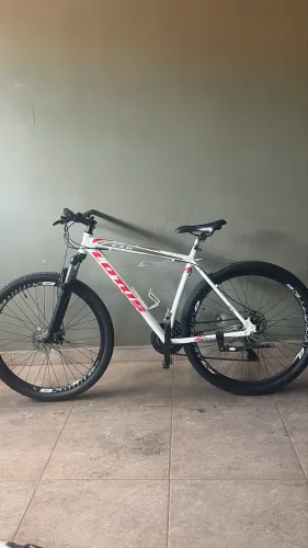 Bike Aro 29 Lotus com marchas