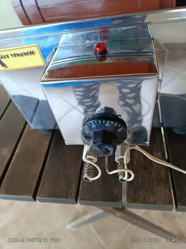 Derretedeira de chocolate 