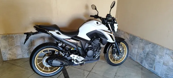 FZ 25 CONNECT FAZER