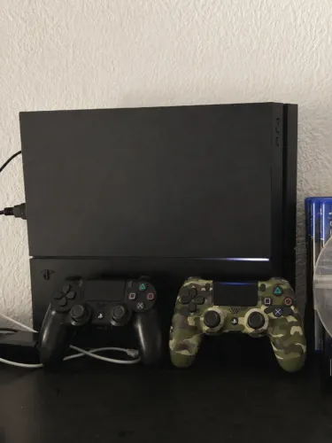 Playstation 4 - 500 GB