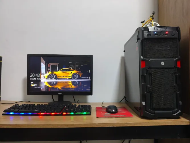 PC Gamer Completo - Ryzen 3 2200G, 16GB RAM - Monitor e Periféricos