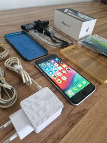 iPhone 6 + Vários Acessórios - Leia o Anúncio!