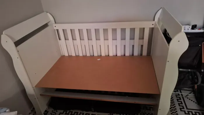 VENDO BERÇO (NUNCA USADO) (VAI DESMONTADO)