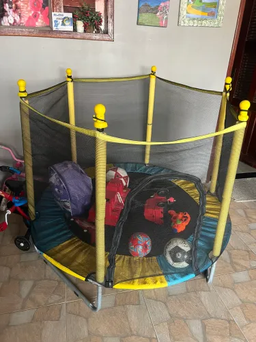 Cama elástica - pula pula