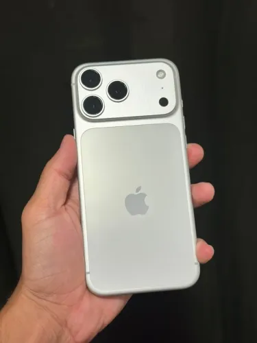 iPhone 17 Pro Max 256GB - Aceito Trocas