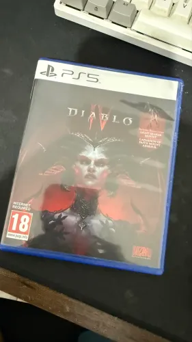 Vendo Mídia Física de Diablo 4 para PS5