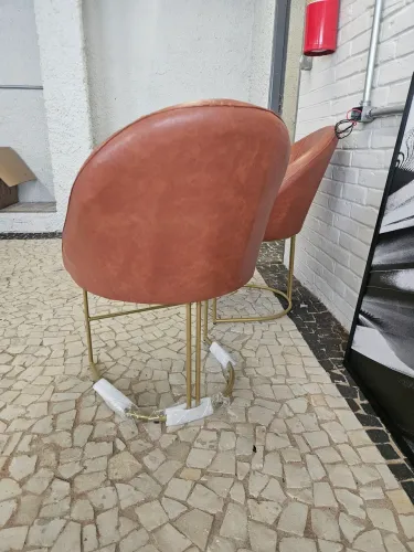 Poltrona redonda terracota