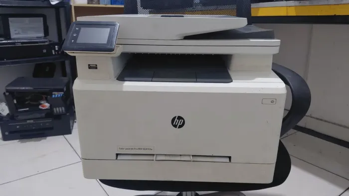 Laser Jet Pro MFP M281 fdw não liga