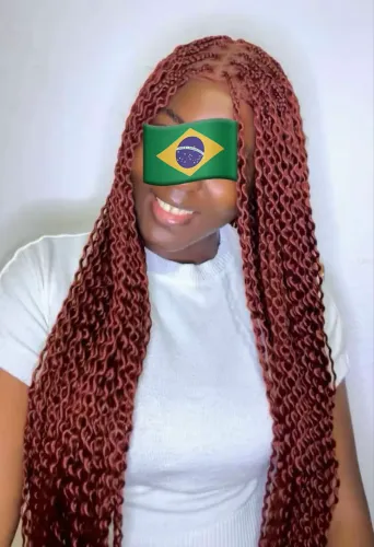 Peruca Trançada Full Frontal Cor Vinho - Usada Apenas 3 Vezes