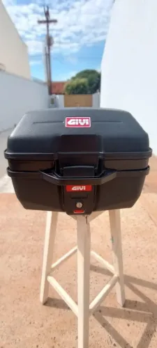 Baú Givi traffic 27 litros 