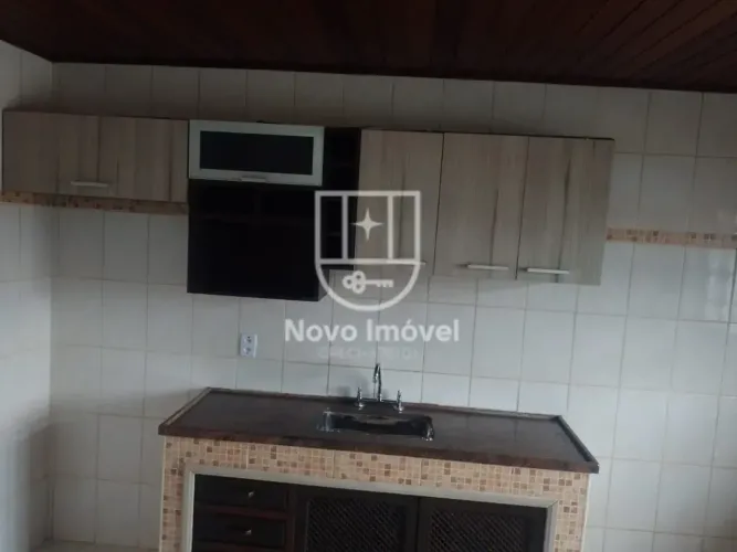 Casa com 3 dormitórios para locação em Santana - Pindamonhangaba