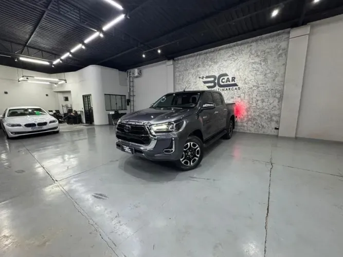 Toyota Hilux CD SRX 4X4 2.8 TDI 16V Diesel Aut. 2025