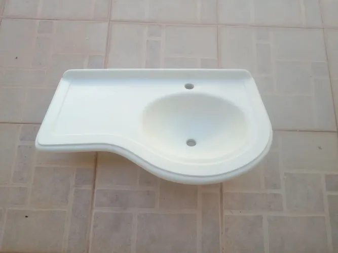 Pia para Lavabo/Banheiro ou Área Externa- Usada 70.5 x 44 cm
