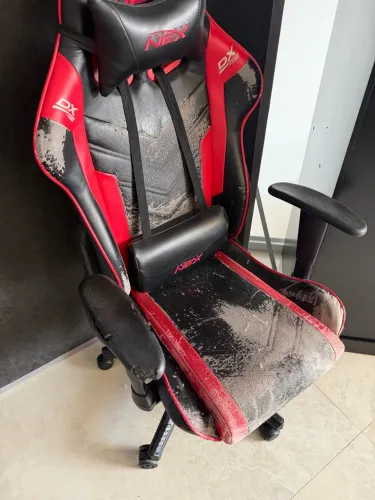 Doa-se cadeira gamer usada