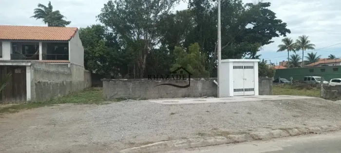 TERRENO NA QUADRA DA PRAIA ITAIPUAÇU 1