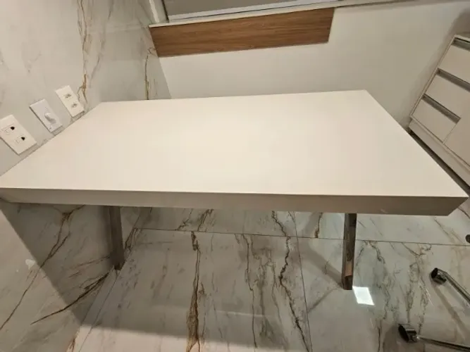 MESA DE CONSULTÓRIO