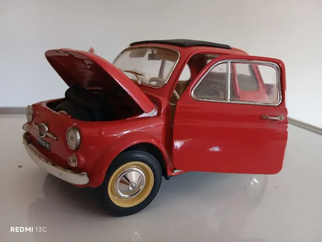 Top Miniatura Fiat Cinquecento - Burago - escala 1/16