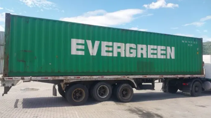 Container 20' DC e 40' HC