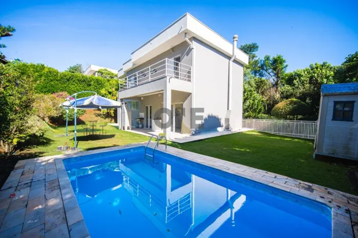 Casa com 4 dormitórios, sendo 2 suítes para venda - Carapicuíba - Cotia - SP