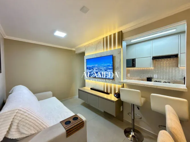 Apartamento Reformado Completo em Planejados com 2 Quartos à venda, 45 m² por R$ 280.000 -