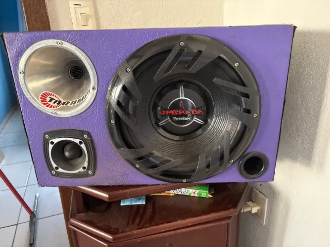 Vendo caixa trio