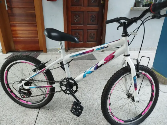 Duas bicicletas aro 20