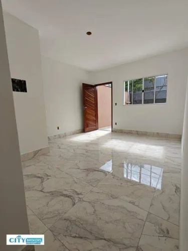 Sobrados Novos e Geminados à Venda no Bairro Guaianases