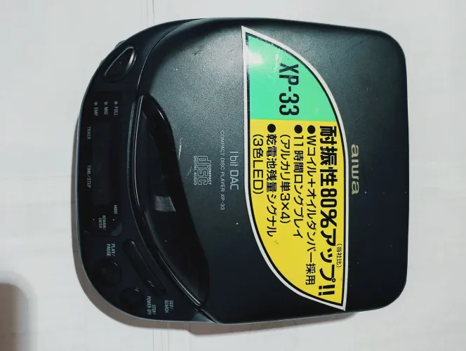 Discman Aiwa japonês, liga, mas dá erro