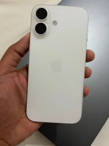 iPhone 16 semi novo
