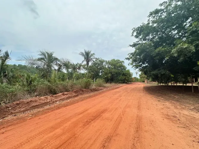 8 lotes medindo 4.200 m² no Centro de Nazaria/PI