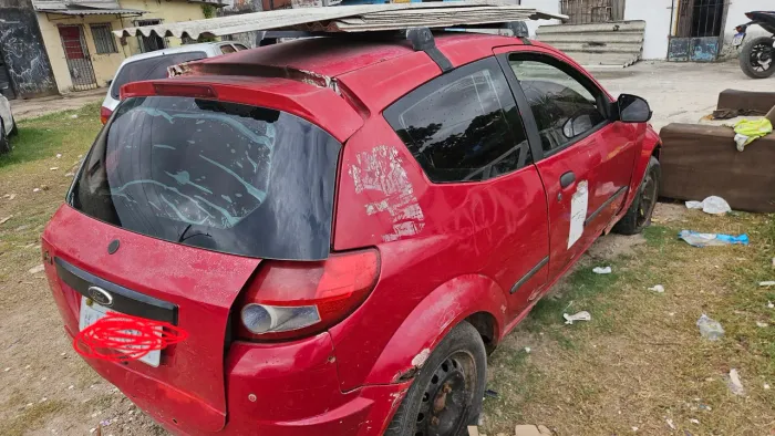 Ford para retirada de peças.