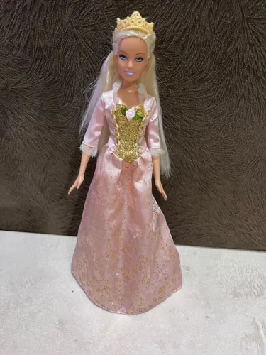 Barbie Do Filme A Princesa E A Plebeia Anneliese