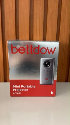 Mini Projetor Portátil Bettdow AC1091