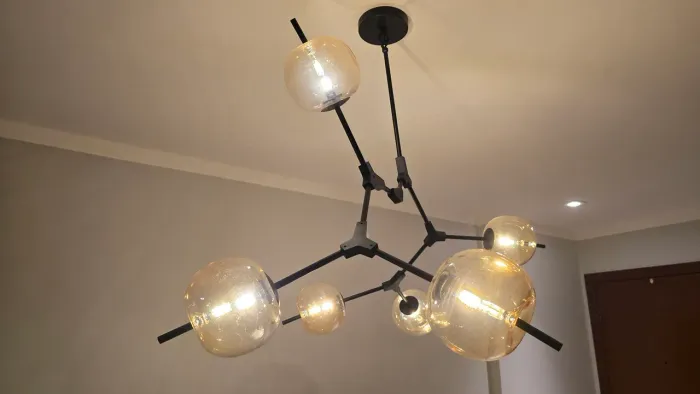Lustre 6 lâmpadas, vidro soprado na cor âmbar