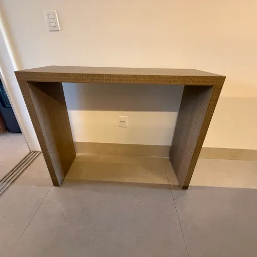 Aparador Moderno em MDF - Excelente Estado