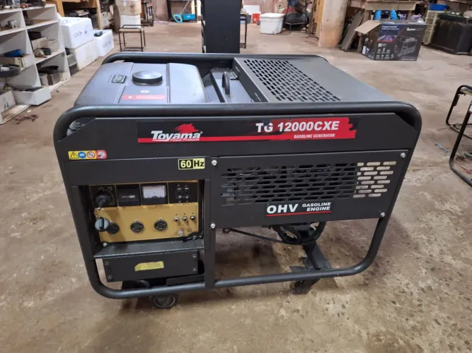 gerador toyama tg12000cxe 11kva novinho usado duas vezes