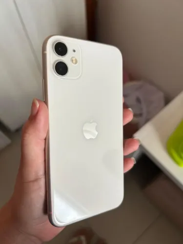 iPhone 11, 64g - seminovo 