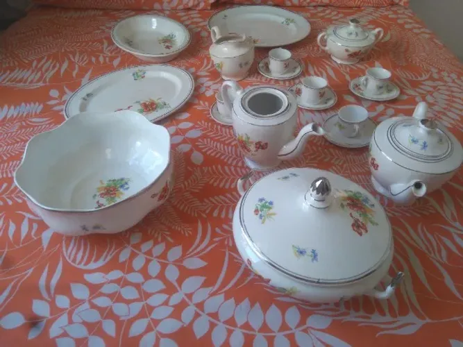  Conjunto de chá e mesa Zappi anos 60