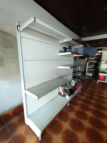 Gôndola de Aço / Estante para Loja ou Farmácia - Padrão 1 Metro