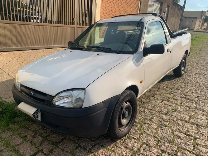 Ford Courier 1.6 L/ 1.6 Flex 2012