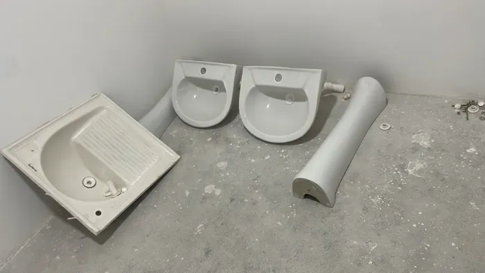 Lavatório mas pias de banheiro