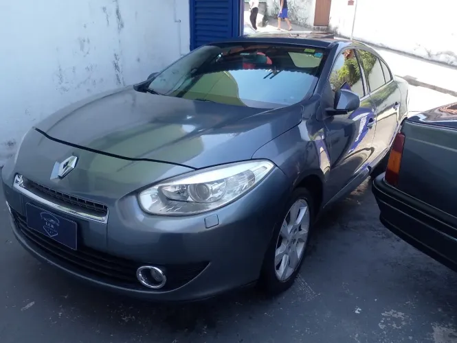 Renault Fluence Sedan Privilège 2.0 16V Flex AUT 2011