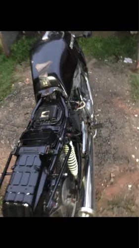 Vendo Cb 400 Ano 1983