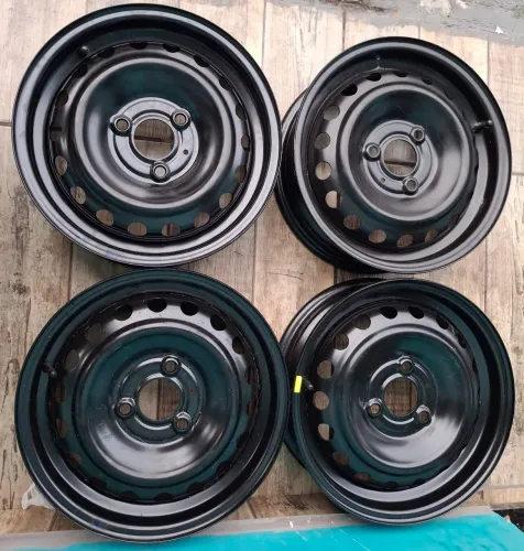 Jogo de Rodas 14" Kwid