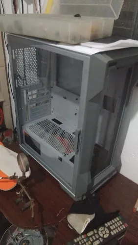 Gabinete gamer aquário de vidro!!