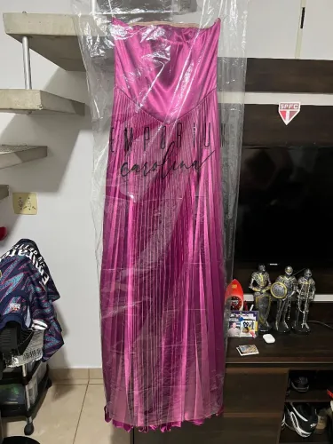 VESTIDO FUCSIA PLISADO